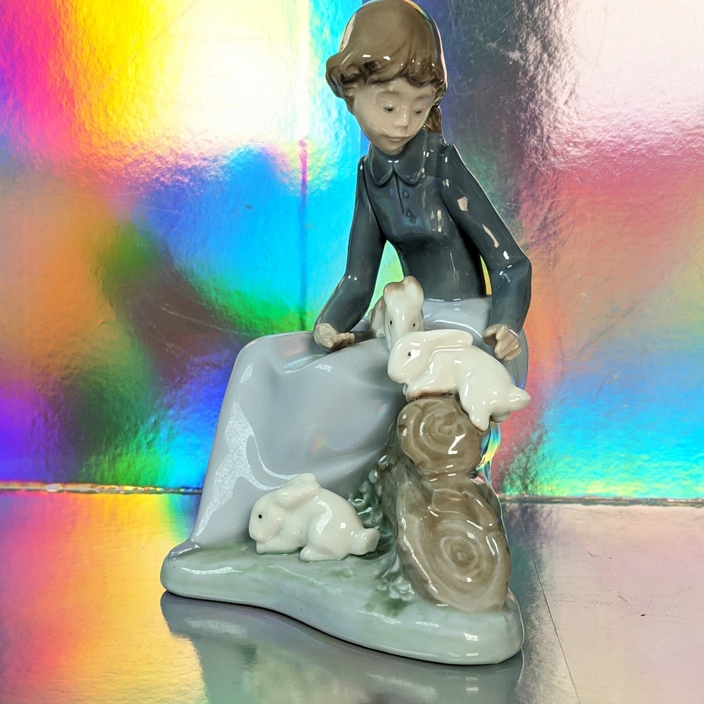 Vintage 1987 Lladro Girl with Bunny Rabbits Figure